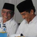 KH Hasyim Muzadi bersama Jokowi. foto: liputan 6