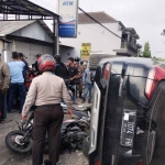 Kondisi mobil Mitsubishi Xpander bernopol N 1074 FH yang dikemudikan oleh Kholiludin (45), warga Bululawang, Malang, terbalik di lokasi kejadian.