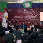 KPU Goes to Pesantren di Surabaya.