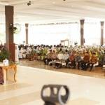 KHA Hasyim Muzadi saat memberi taushiyah dalam acara pelantikan PW Muslimat Sulawesi Selatan. Foto: dokumentasi bangsaonline.com 