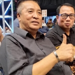 Eddy Santoso dan Achmad Nadlir dalam suatu acara. foto: SYUHUD/ BANGSAONLINE