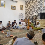 Pembacaan shalawat burdah yang diadakan di Perum Griya Abadi, Sabtu (21/3) malam.