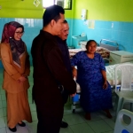 Jajaran Komisi III DPRD Kota Mojokerto ketika sidak di Puskesmas Blooto. Mereka berharap pelayanan kesehatan kepada masyarakat dapat ditingkatkan. foto: YUDI EP/ BANGSAONLINE