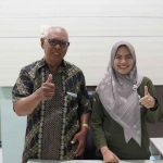 Yasin (kiri) peserta JKN dari Gresik. (Ist)