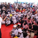 Gubernur Khofifah saat menghadiri peringatan Hari Anak Nasional 2023 tingkat Provinsi Jawa Timur di Halaman Jatim Park III.