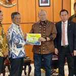 Indatarto saat diterima Ketua DPD RI AA LaNyalla Mahmud Mattalitti di gedung Nusantara III, Senayan Jakarta, Rabu (26/2/2020).