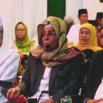 Prof Dr KH Asep Saifuddin Chalim, MA (kanan), KH Nurul Huda Jazuli (tengah) dan KH Anwar Manshur (kiri) dalam acara pembukaan Munas Alim Ulama dan Konbes NU di Pondok Pesantren Al Falah Ploso Kediri Jawa Tmur, Sabtu (20/6/2026) malam. 