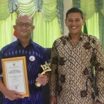 Wali Kota Kediri, Abdullah Abu Bakar, bersama Herman Trimawan. Foto: Ist
