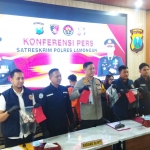 Konferensi pers Polres Lamongan terkait penangkapan pelaku pembunuh siswi SMK (dok. Ist)