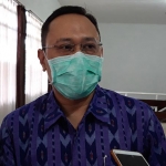 Juru Bicara Gugus Tugas Percepatan Penanganan Covid-19 Kota Kediri, dr. Fauzan Adima M.Kes., usai mengikuti RDP di Kantor DPRD Kota Kediri. (foto: MUJI/ BANGSAONLINE)