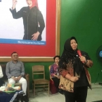 Kepala Perwakilan BKKBN Jawa Tengah, Eka Sulistia Ediningsih, saat memaparkan materi kepada para peserta sosialisasi.
