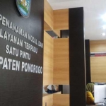 Kantor Dinas Penanaman Modal dan Pelayanan Perizinan Satu Pintu (DPMPPSP) Kabupaten Ponorogo.