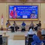 Talkshow literasi dan launching buku karya guru SMKN 1 Tuban.