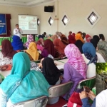 Suasana Diseminasi P4GN. Inset: Kepala BNN Kota Batu, AKBP Heru Cahyo Wibowo.