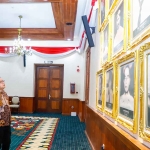 Pj Gubernur Jatim saat menerima kunjungan Konjen Australia di Gedung Negara Grahadi, Surabaya.