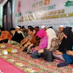Para tuan guru, kiai, ulama, pejabat dan tokoh masyarakat pada acara HUT ke-69 Yayasan Maraqitta’limat di Mumben Lauk Lombok Barat NTB, Sabtu (14/3/2020). foto: bangsaonline.com
