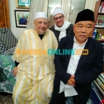 Syaikh Abdul Baits Al Kattani foto bersama Prof Dr KH Asep Saifuddin Chalim, MA dan Syaikh Ala