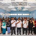 Kepala Dinsos Kota Kediri, Paulus Luhur Budi, bersama calon murid Sekolah Rakyat dan para orang tua. Foto: Ist 