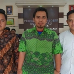 Pengacara dari Goodwell Law Office Surabaya usai sidang putusan di Pengadilan Negeri Bojonegoro.