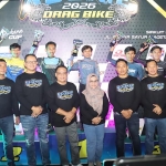 Kapolres Magetan AKBP Dr. Raden Erik Bangun Prakasa bersama Bupati Magetan Hj. Nanik Endang Rusminiarti dan jajaran Forkopimda membuka Bhayangkara Rookie Dragbike 2026. Foto: ANTON/HB