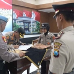 Upacara Sertijab atau serah terima jabatan yang berlangsung di Mapolresta Sidoarjo. 