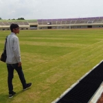 Kondisi stadion di kompleks Tuban Sport Center. Pemkab Tuban kembali menggelontorkan anggaran belasan miliar untuk melanjutkan pembangunan.