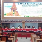 Rapat paripurna yang digelar DPRD Kabupaten Mojokerto. 