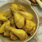 Resep Ayam Goreng Bumbu Kuning Tanpa Santan, Praktis untuk Stok Lauk. Foto: Ist