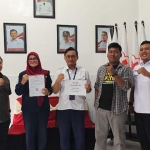 Penyaluran bantuan untuk korban bencana Sumatra dari PMI Kota Probolinggo.