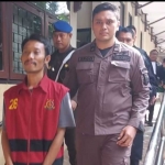 Terdakwa Yusak Cahyo Utomo (35) saat digelandang usai mengikuti sidang agenda pembacaan tuntutan.