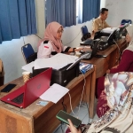 nas Penanaman Modal dan Pelayanan Terpadu Satu Pintu  Kabupaten Jombang memberikan pendampingan penerbitan Nomor Induk Berusaha (NIB