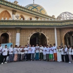 Rombongan DPC PKB Bangkalan saat ziarah ke Makam Syaikhona Kholil Bangkalan.