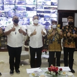 Wali Kota Eri menerima audiensi jajaran direksi PLN Group di ruang kerja Wali Kota Surabaya.