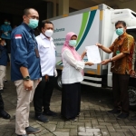 Pendistribusian vaksin Sinovac dari Dinkes Jatim ke Surabaya, Sidoarjo, dan Gresik.