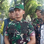 Dandim 0812/Lamongan, Letkol Arm Ketut Wira Purbawan, saat memberikan keterangan pers.