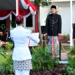 Wali Kota Pasuruan Saifullah Yusuf menyampaikan amanat Mendikbudristek saat upacara peringatan Hardiknas 2023.