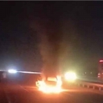 Xenia terbakar hebat usai mengalami kecelakaan di Tol Jombang-Mojokerto.