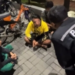 Pelaku balap liar saat dimintai keterangan di Mapolres Gresik