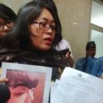 Direktur LBH Apik Jakarta Ratna Bataramunti melaporkan kasus pemukulan yang dilakukan Masinton Pasaribu ke MKD. foto: tribunnews
