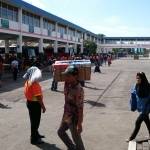 MULAI RAMAI: Suasana penumpang di terminal keberangkatan Terminal Purabaya, di Kecamatan Waru, Sidoarjo, Jumat (1/7). foto istimewa