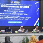 Wali Kota Kediri Vinanda Prameswati saat hadir di Rapat Paripurna. (Ist).