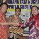 Bupati-Wabup, Sambari-Qosim ketika menerima ketua penilai WTN. foto: SYUHUD/ BANGSAONLINE