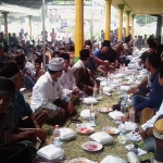 Suasana kampanye akbar pasangan Farid-Sudarmawan di Desa Jaddih, Socah.