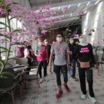 Menparekraf Sandiaga Uno mengunjungi Batu Love Garden didampingi Wali Kota Batu Dewanti Rumpoko.