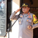 Kapores Ngawi, AKBP Argowiyono saat memimpin apel di Polsek Geneng, Senin (21/8/2023).