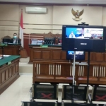 Suasana sidang virtual jual-beli jabatan di Kabupaten Probolinggo yang digelar di Pengadilan Tipikor Surabaya.
