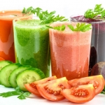 Jus kombinasi buah dan sayur yang rendah indeks glikemik baik untuk penderita diabetes. 