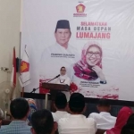 Indah Amperawati saat memompa semangat Pengurus DPC Gerindra yang dipimpinnya.