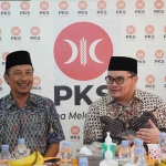 Ketua DPD PKS Kabupaten Kediri, Marenda Darwis, dan Bupati Kediri, Hanindhito Himawan Pramana. Foto: Ist