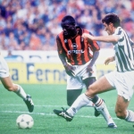 AC Milan saat bersua Juventus pada suatu kompetisi.